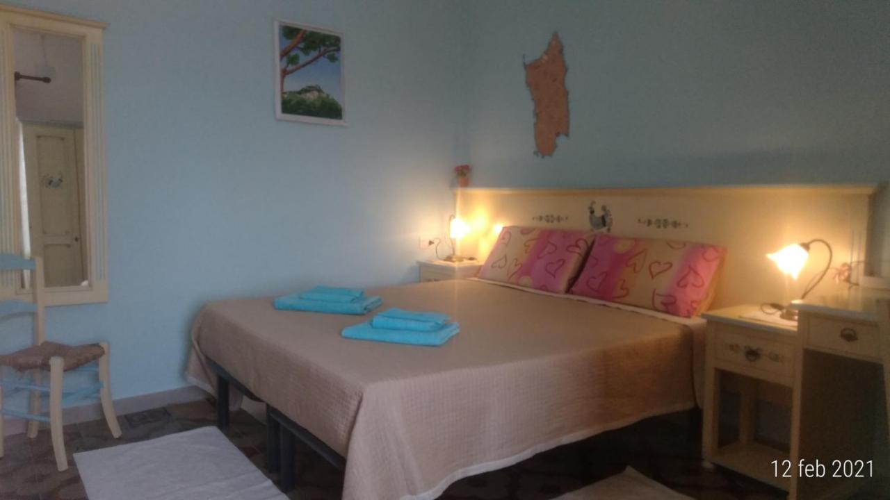 B&B Eleonora D'Arborea, Centro Storico Posada  Ngoại thất bức ảnh