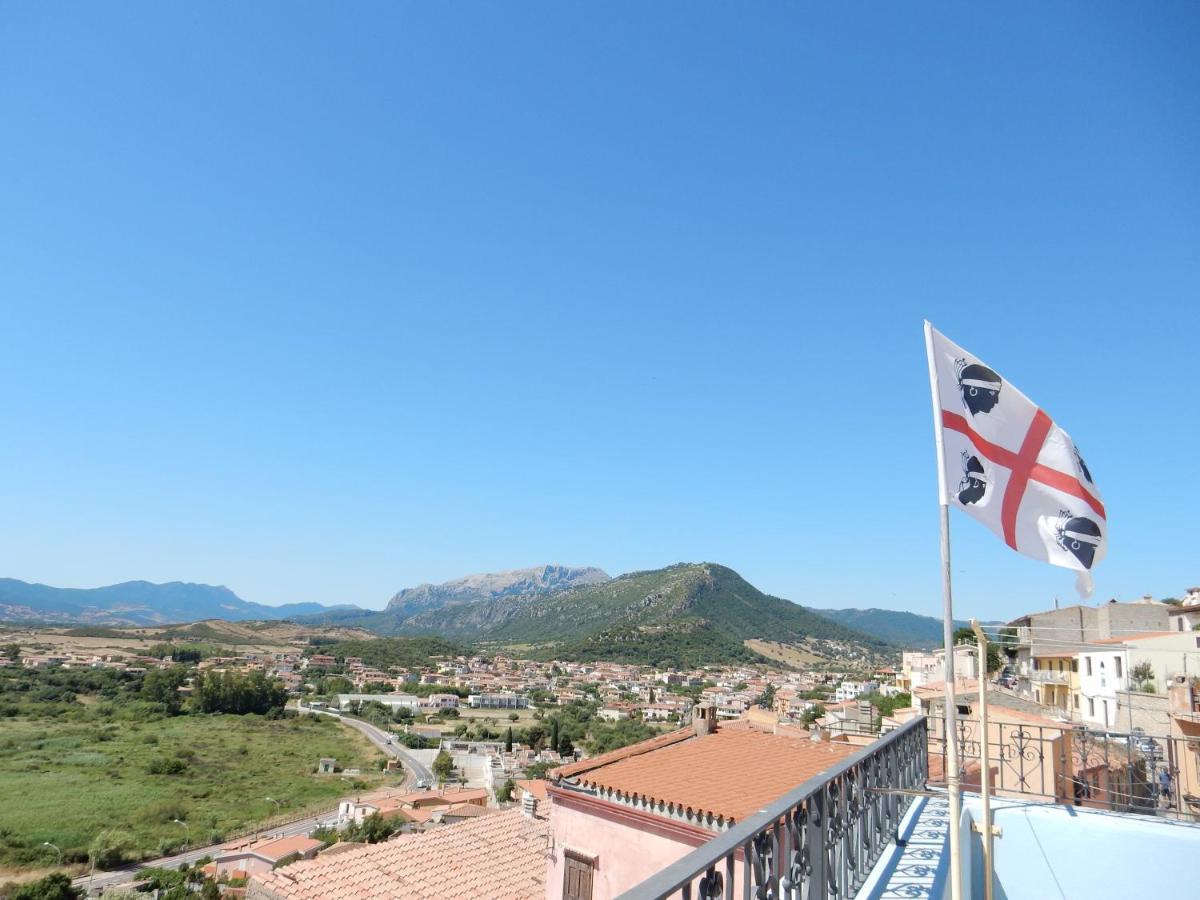 B&B Eleonora D'Arborea, Centro Storico Posada  Ngoại thất bức ảnh