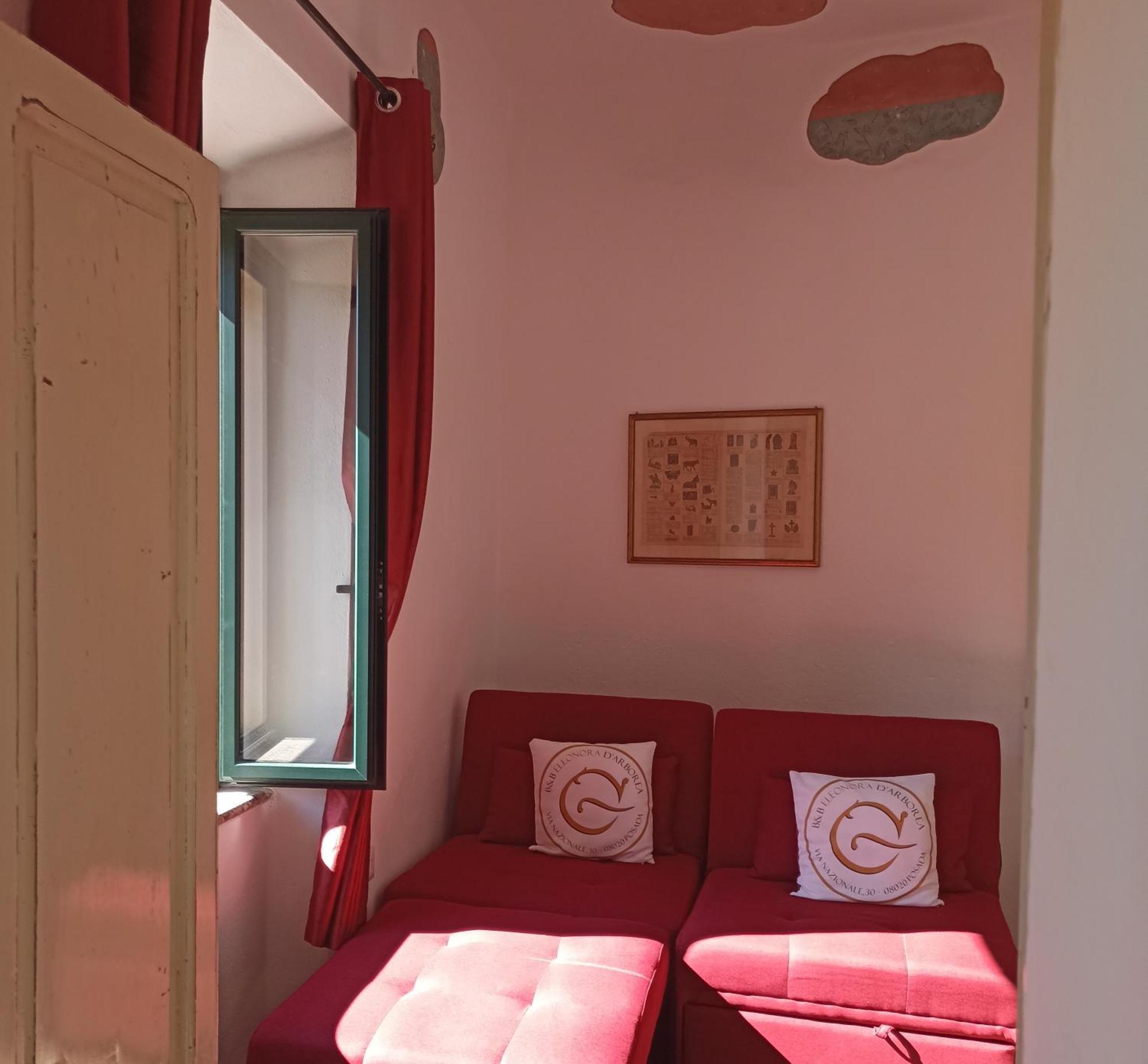 B&B Eleonora D'Arborea, Centro Storico Posada  Ngoại thất bức ảnh