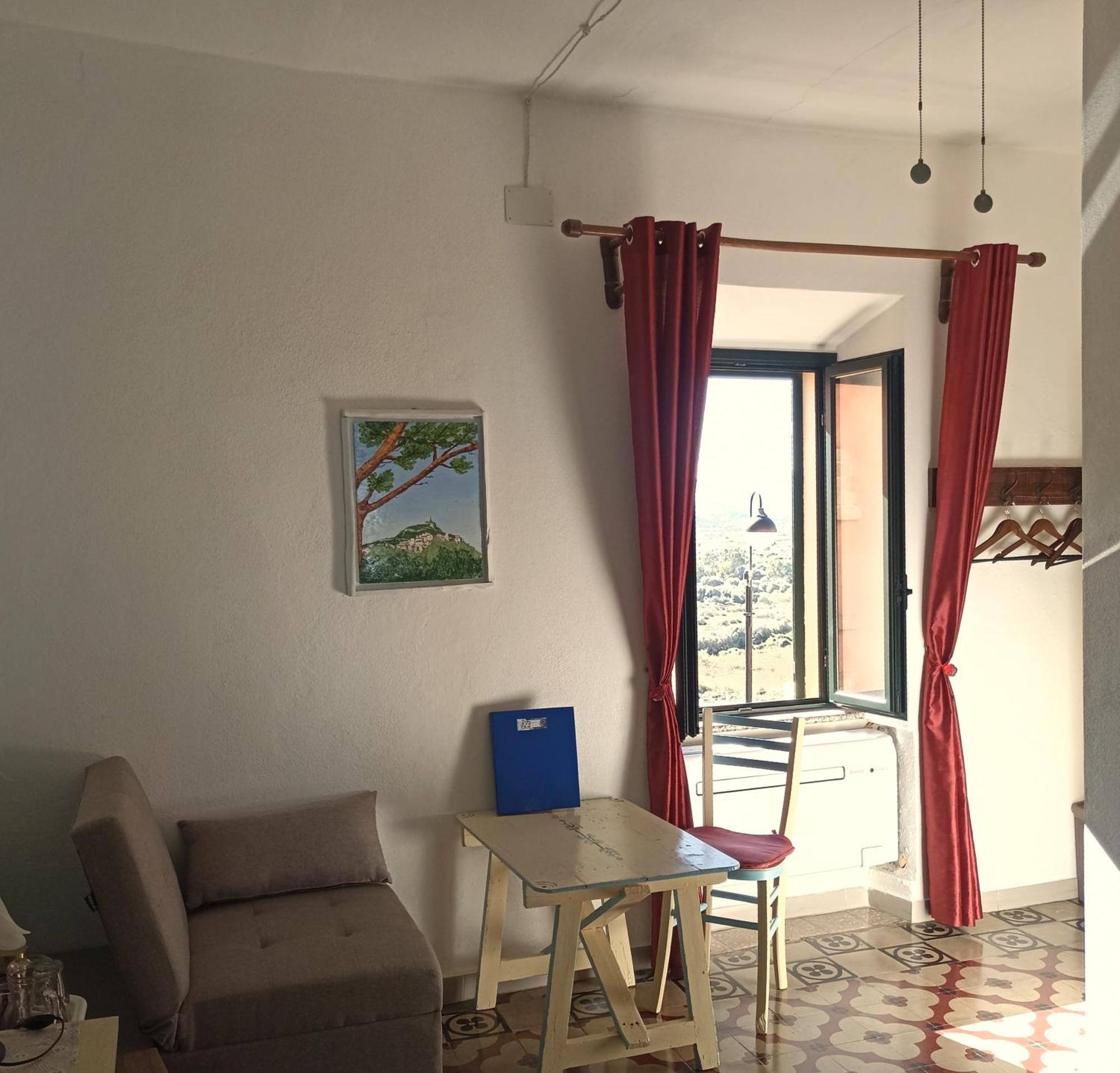 B&B Eleonora D'Arborea, Centro Storico Posada  Ngoại thất bức ảnh