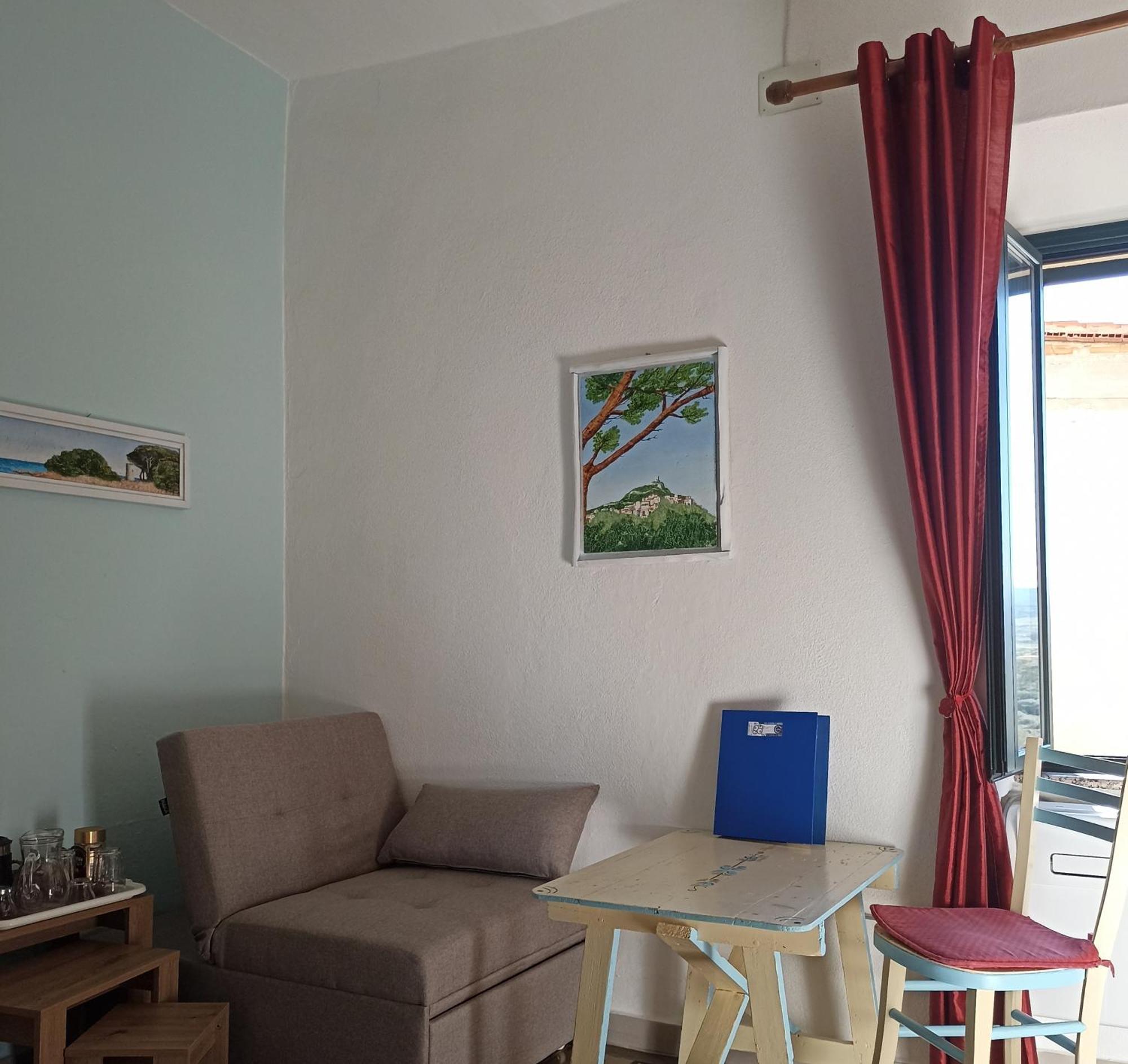 B&B Eleonora D'Arborea, Centro Storico Posada  Ngoại thất bức ảnh