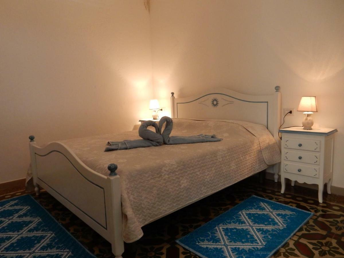 B&B Eleonora D'Arborea, Centro Storico Posada  Ngoại thất bức ảnh
